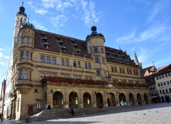The Town Hall dates from 1250, Gothic style at the rear and Renaissance at the newer front of the building pictured here