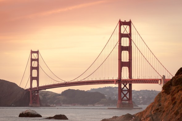 golden-gate-bridge-388917