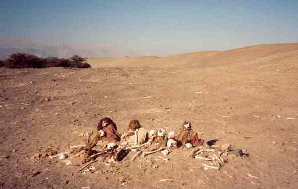 perunascacemeteryinthedesert